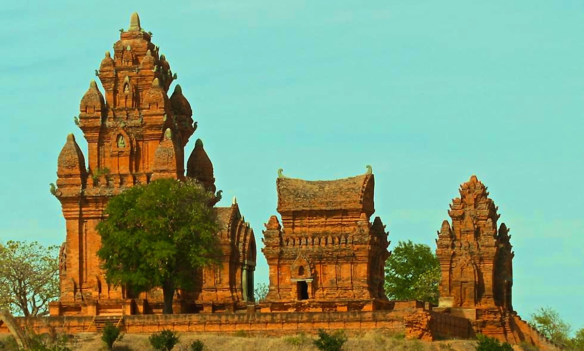 Tháp Bà Ponagar 